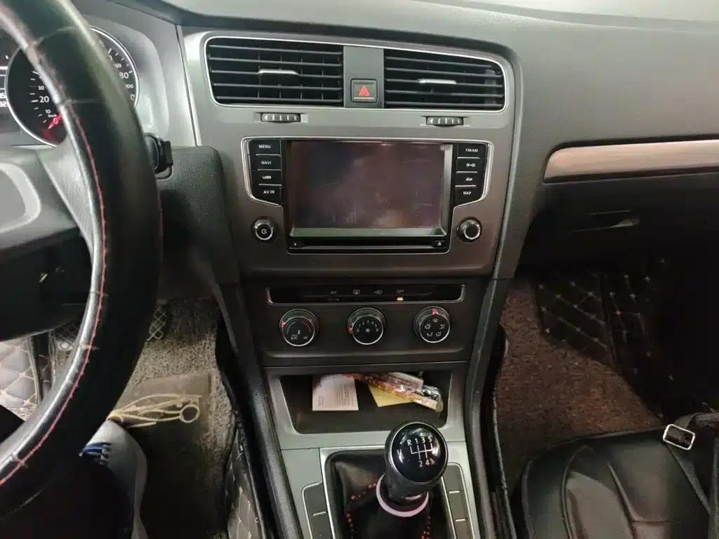 2014 Golf 1.6L Manual Fashion Edition — миниатюра 10