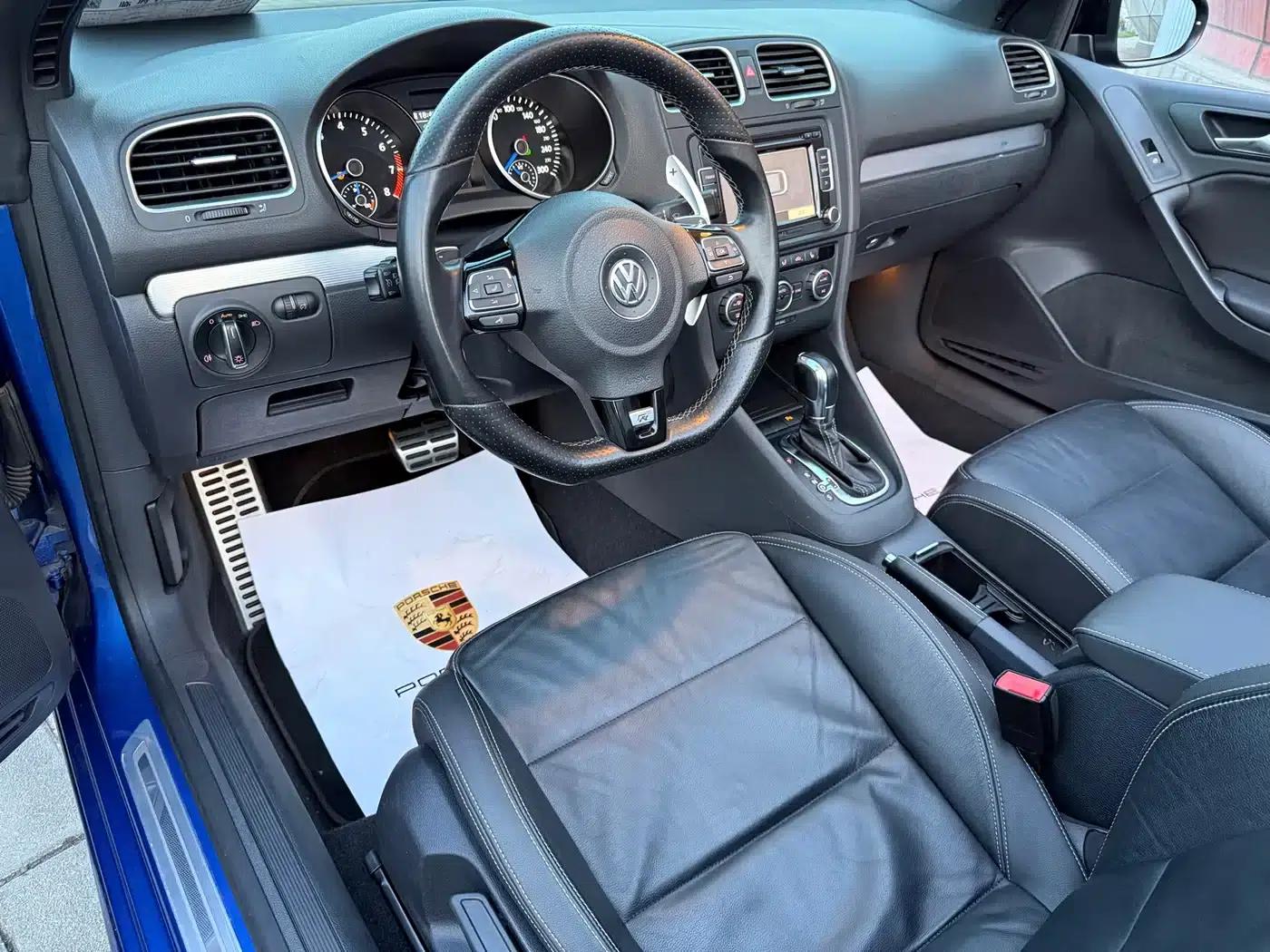 2014 Golf 2.0TSI R Convertible (Imported) — миниатюра 17
