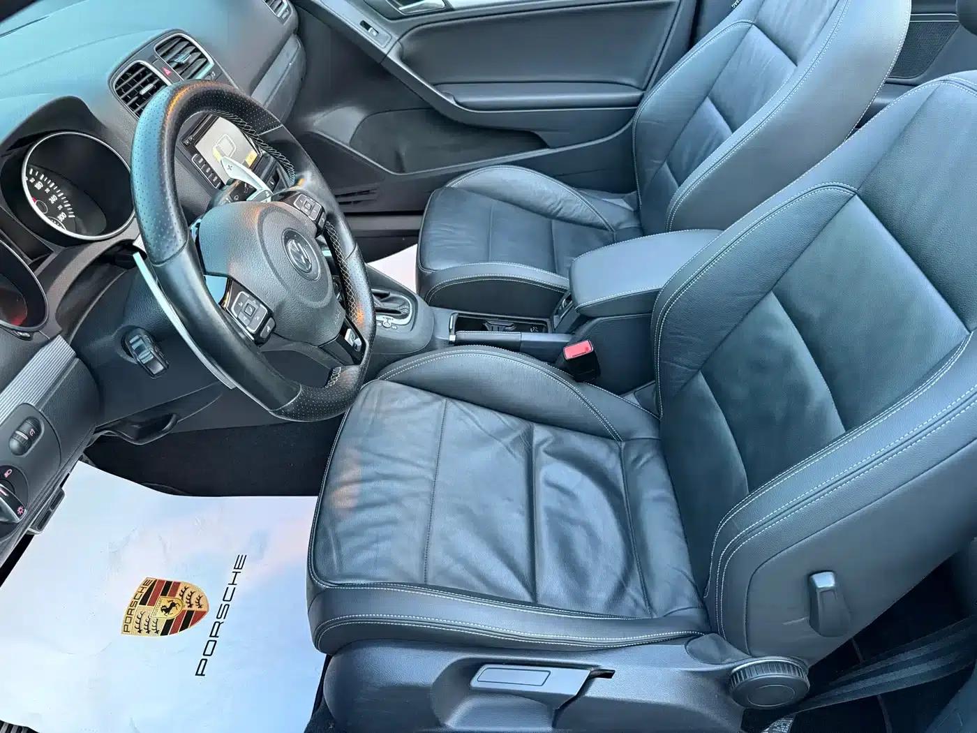 2014 Golf 2.0TSI R Convertible (Imported) — миниатюра 18