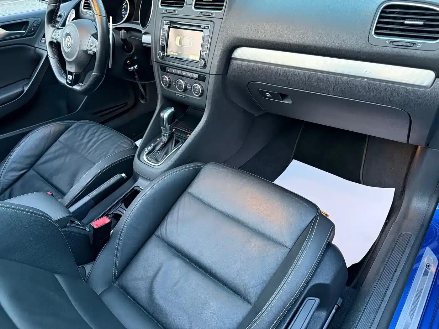 2014 Golf 2.0TSI R Convertible (Imported) — миниатюра 19
