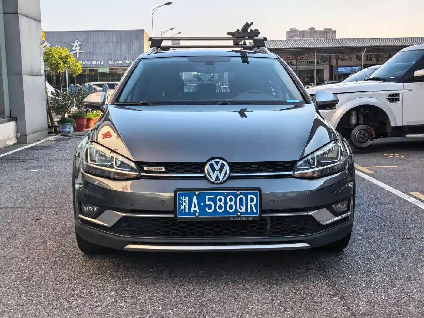 2019 Golf 1.8TSI Touring (Imported) — миниатюра 2
