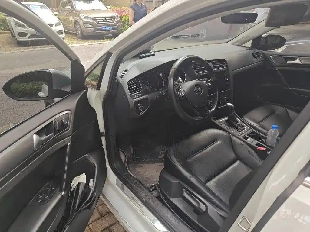 2019 Golf 1.8TSI Touring (Imported) — миниатюра 13