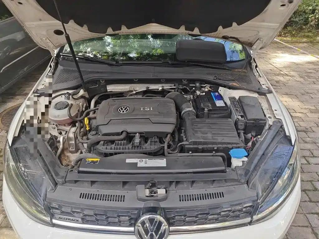 2019 Golf 1.8TSI Touring (Imported) — миниатюра 17