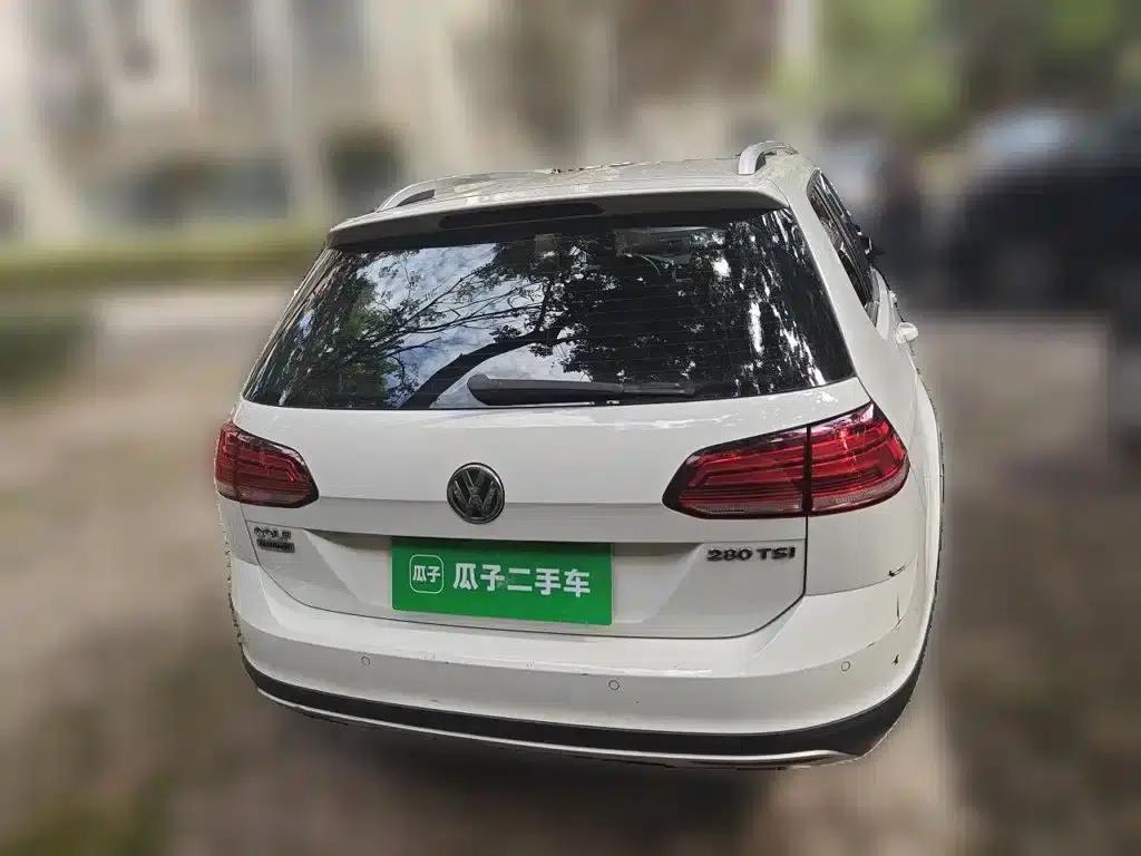 2019 Golf 1.8TSI Touring (Imported) — миниатюра 4