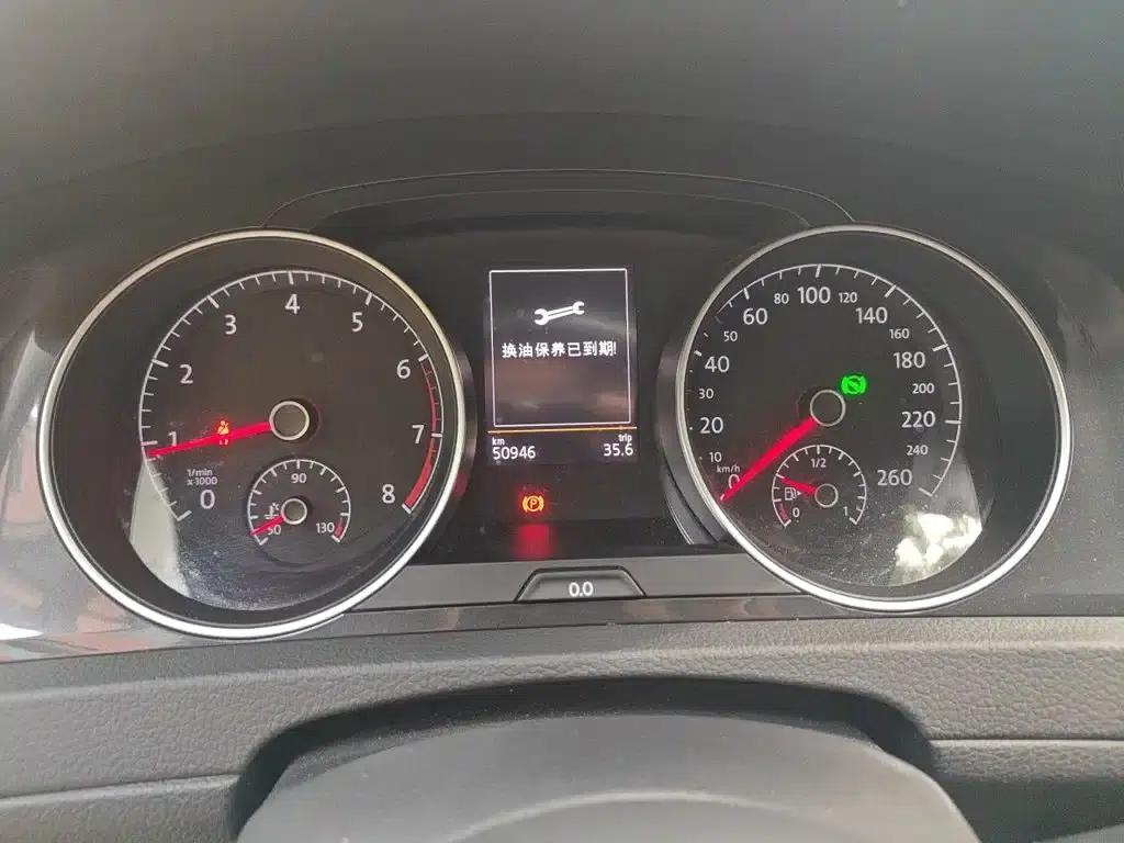 2019 Golf 1.8TSI Touring (Imported) — миниатюра 8