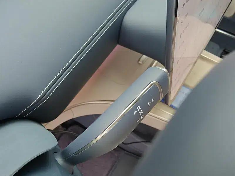 NIO ET9 2025 Model 102kWh First Edition Limited Edition — миниатюра 13