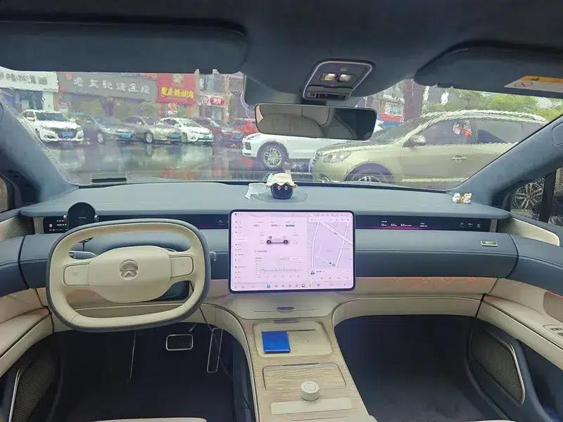 NIO ET9 2025 Model 102kWh First Edition Limited Edition — миниатюра 10
