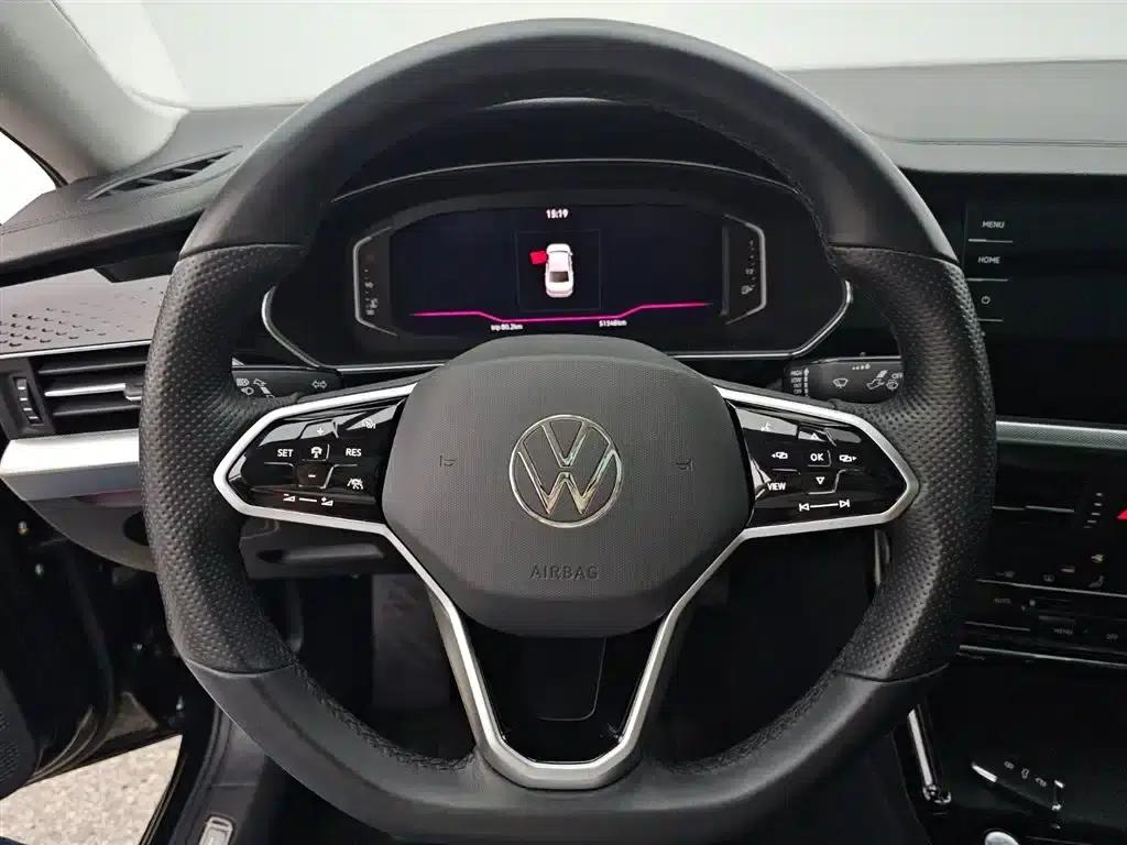 2023 Passat 330TSI Premium Edition — миниатюра 11