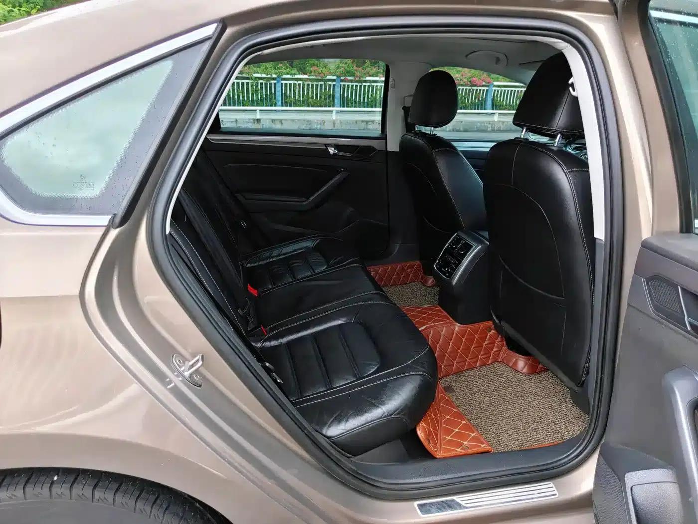 2017 Passat 330TSI DSG Premium Edition — миниатюра 14