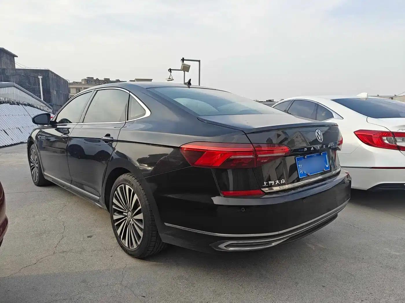 2019 Volkswagen Passat 380TSI Luxury Edition (China VI Emission Standard) — миниатюра 7