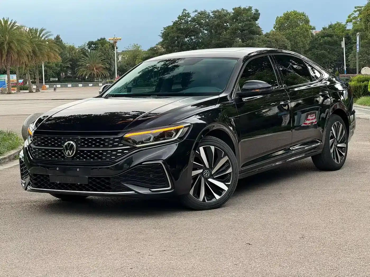 2022 Volkswagen Passat 330TSI Starry Sky Luxury Edition — миниатюра 3