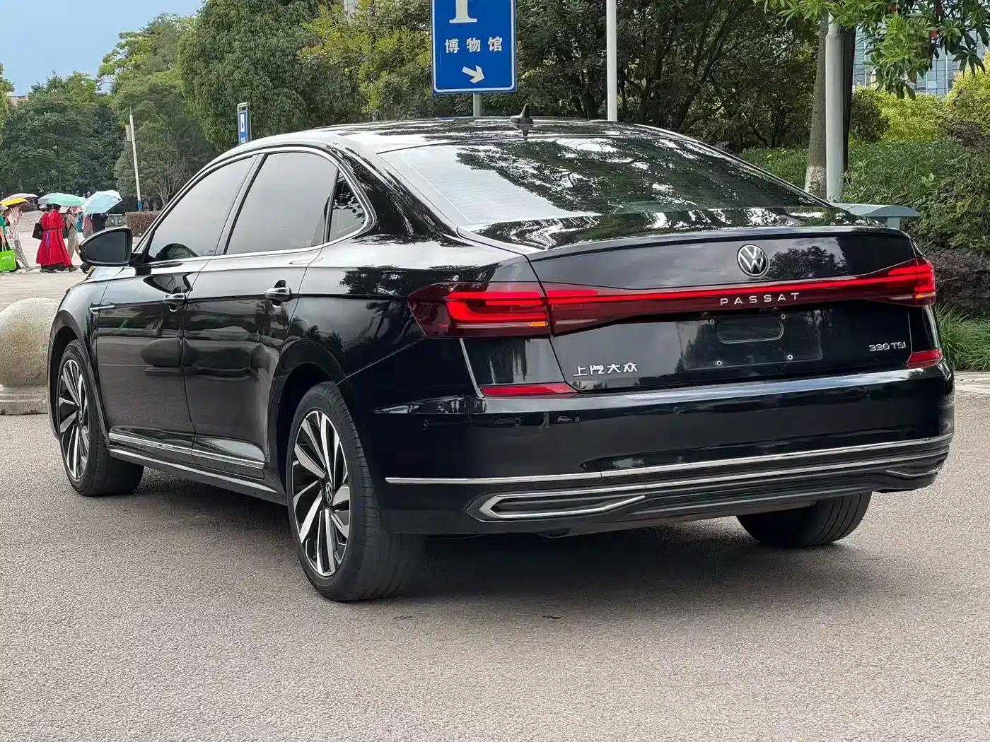 2022 Volkswagen Passat 330TSI Starry Sky Luxury Edition — миниатюра 6