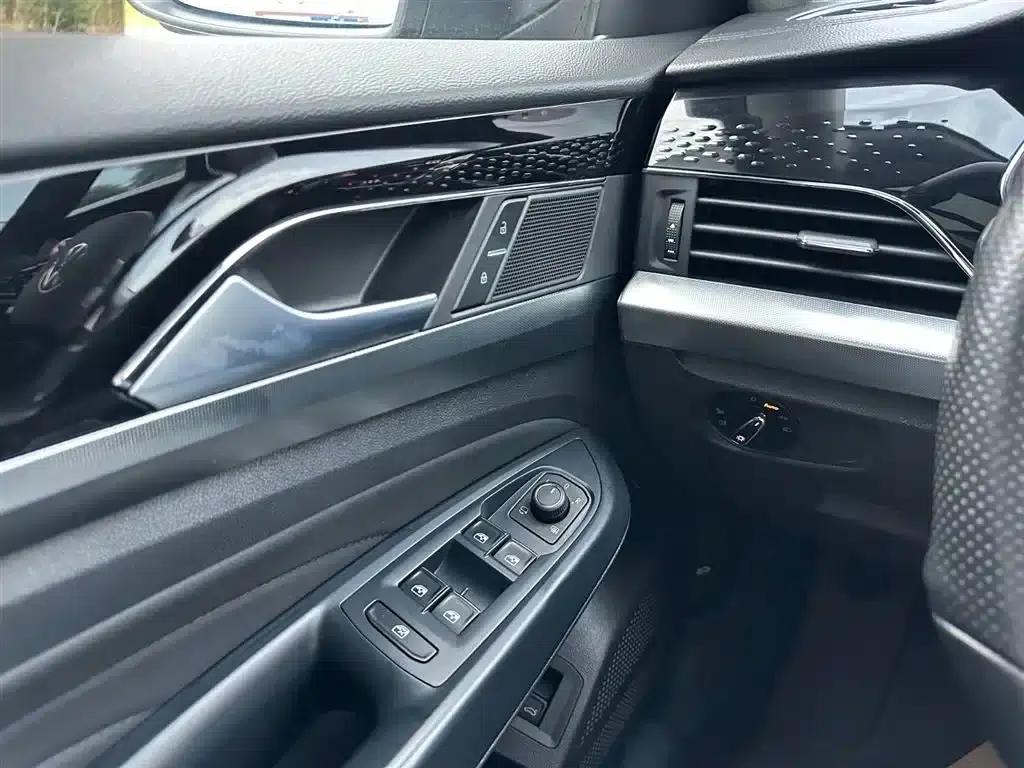 2023 Passat Facelift 330TSI Elite Edition — миниатюра 22