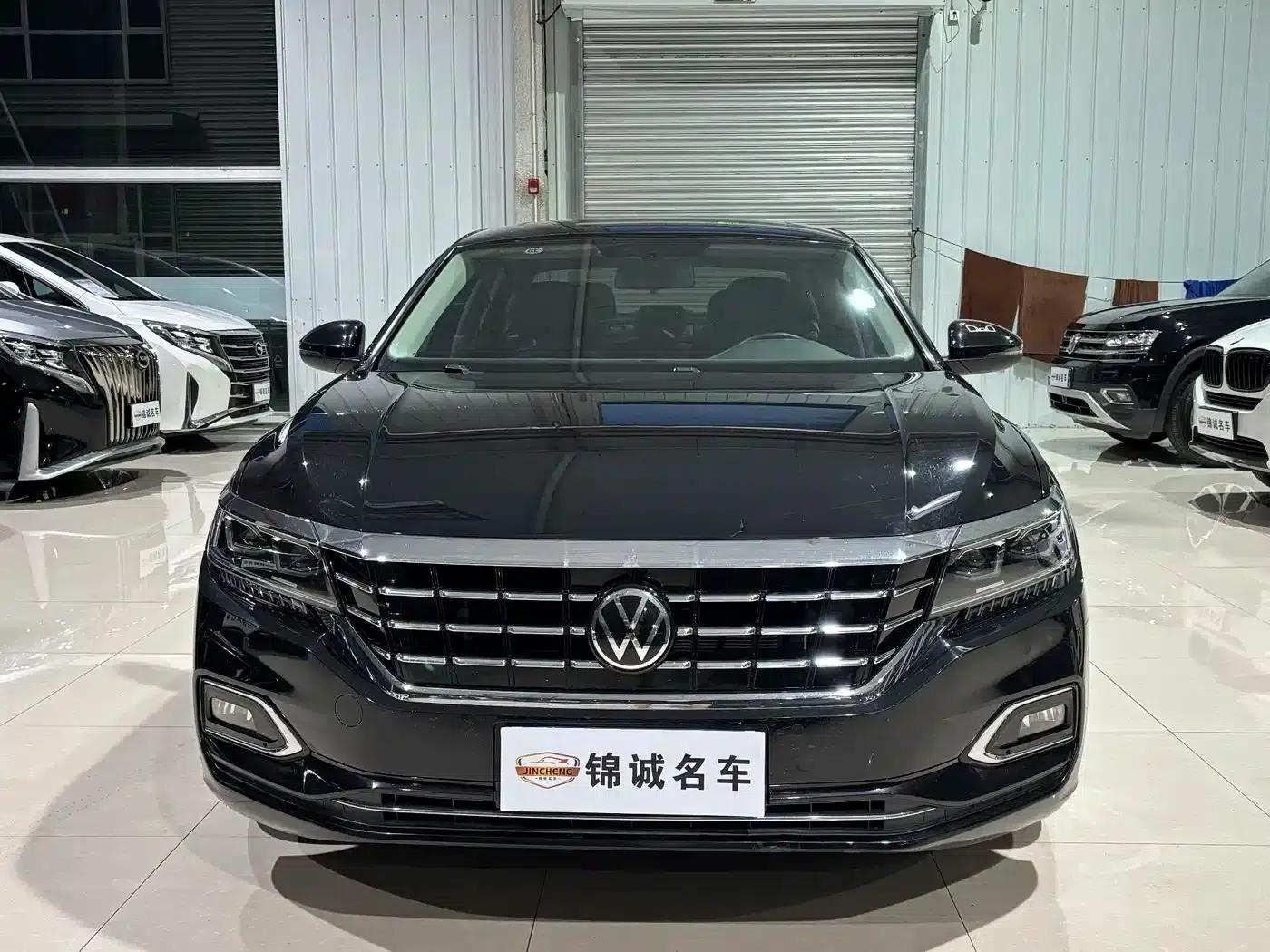 2021 Passat 330TSI Luxury Edition — миниатюра 2