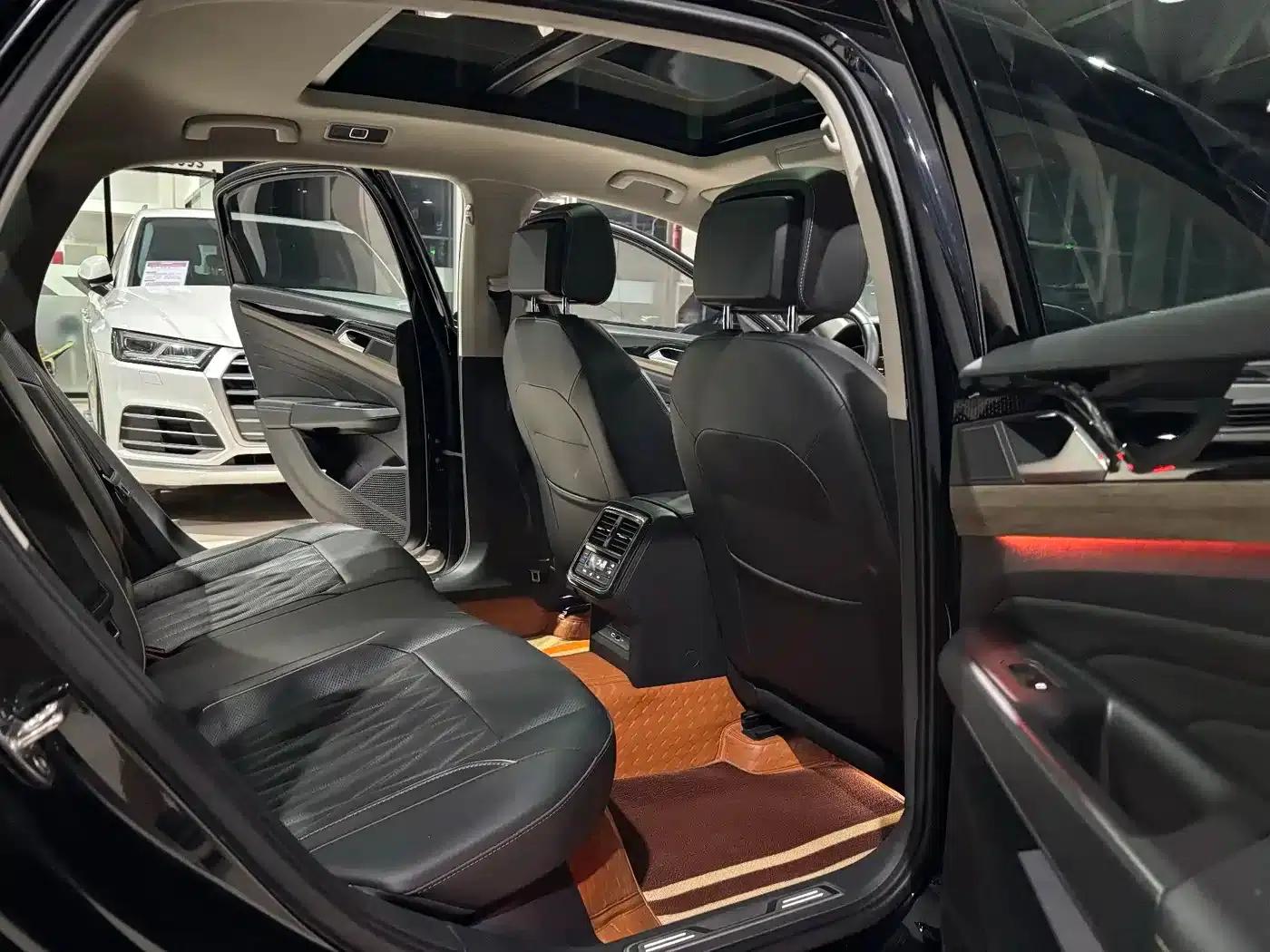 2021 Passat 330TSI Luxury Edition — миниатюра 9