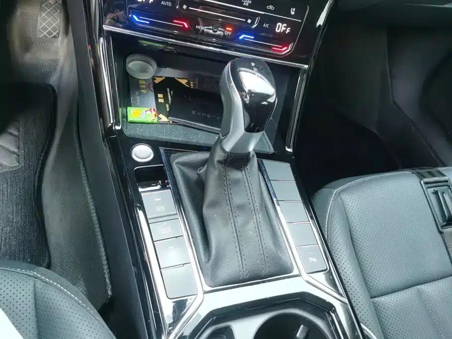 2024 Passat 330TSI Elite Edition — миниатюра 16