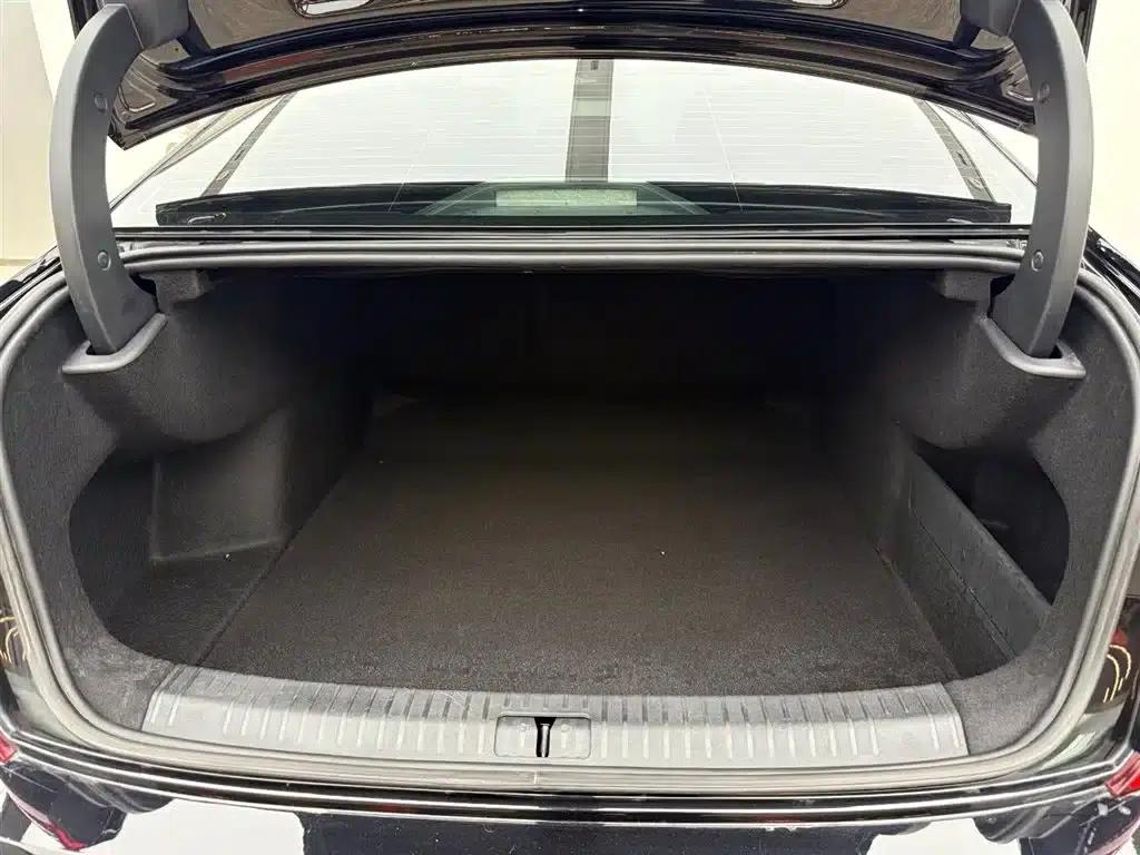 2022 Volkswagen Passat 330TSI Starry Sky Elite Edition — миниатюра 14