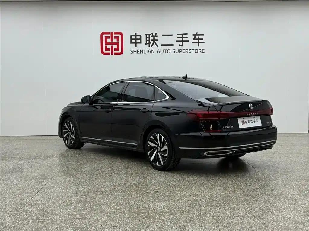 2022 Volkswagen Passat 330TSI Starry Sky Elite Edition — миниатюра 3