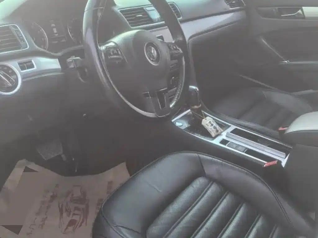 2015 Passat 1.8TSI DSG Premium Edition — миниатюра 4