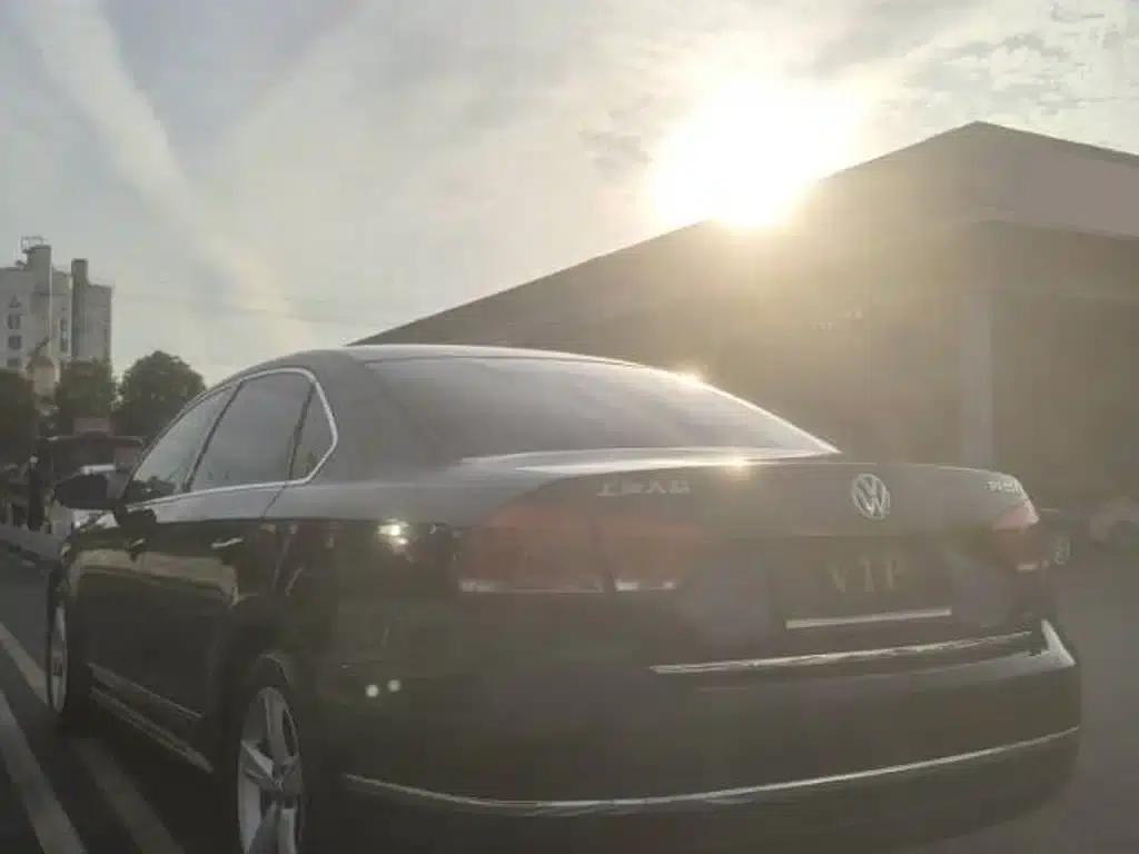 2015 Passat 1.8TSI DSG Premium Edition — миниатюра 9