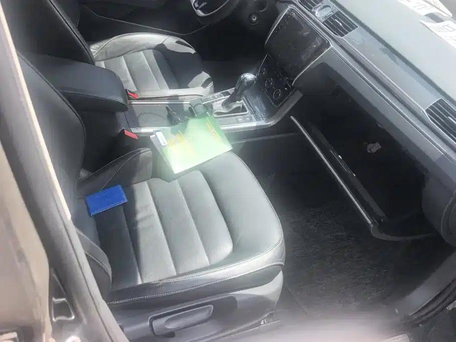 2016 Passat 330TSI DSG Premium Edition — миниатюра 8