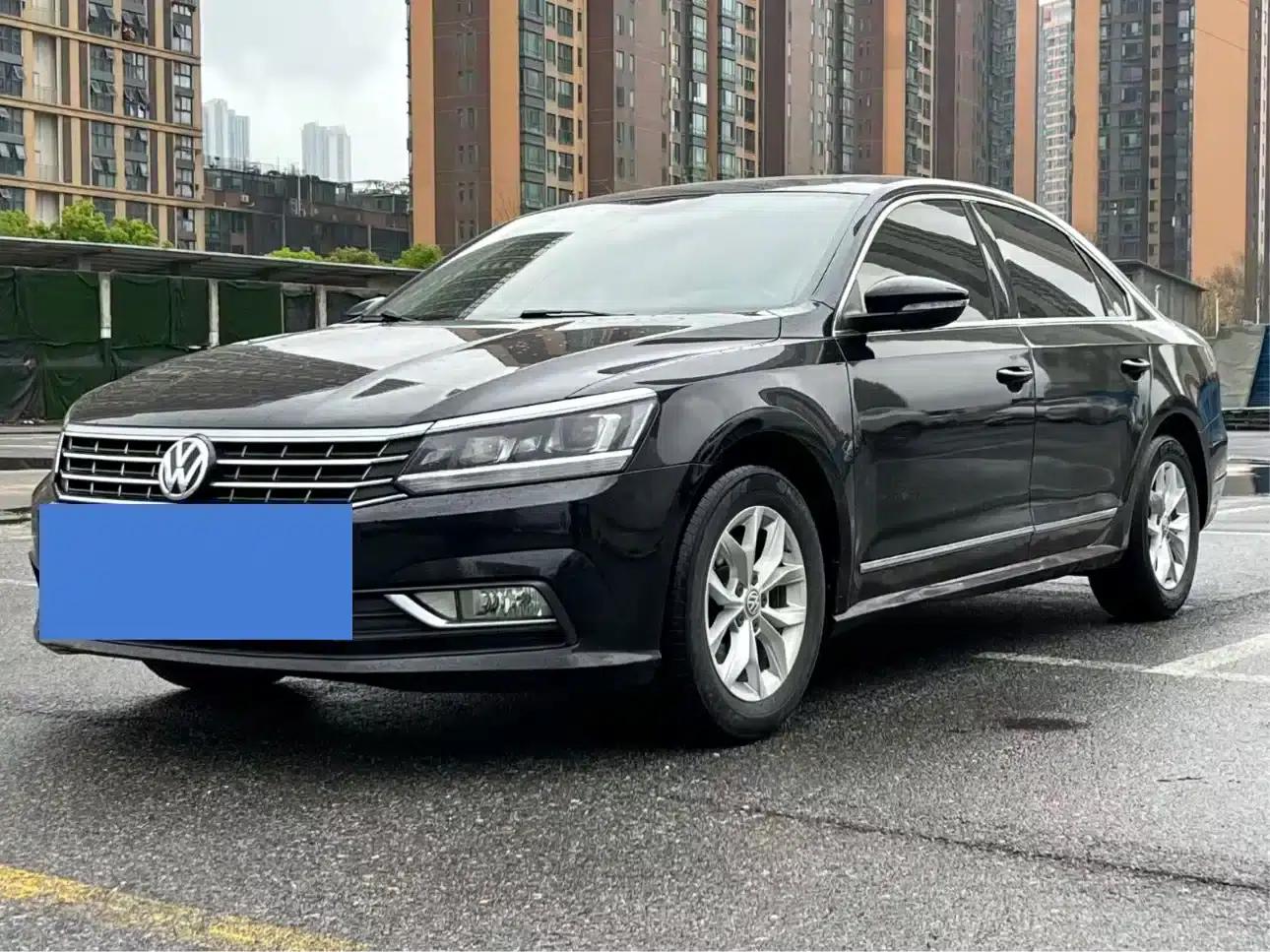 2015 Passat 1.8TSI Automatic Premium Edition — миниатюра 1