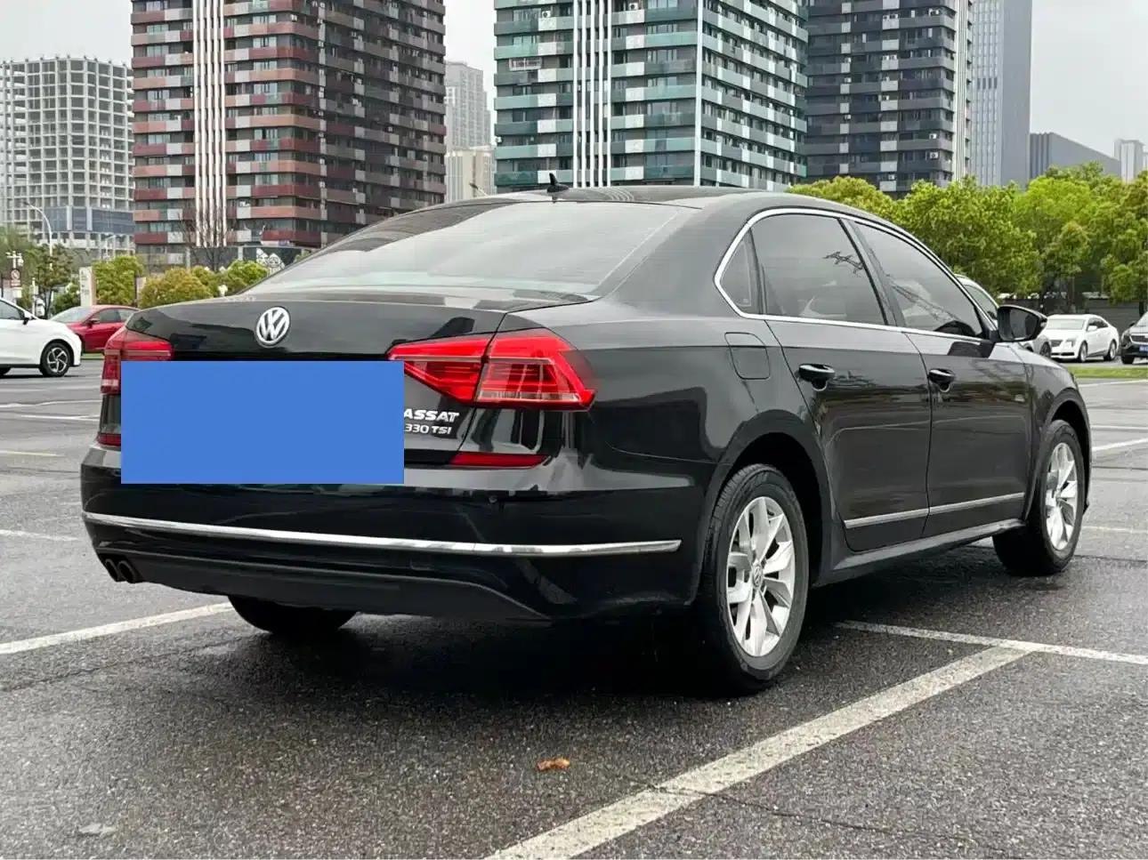 2015 Passat 1.8TSI Automatic Premium Edition — миниатюра 11