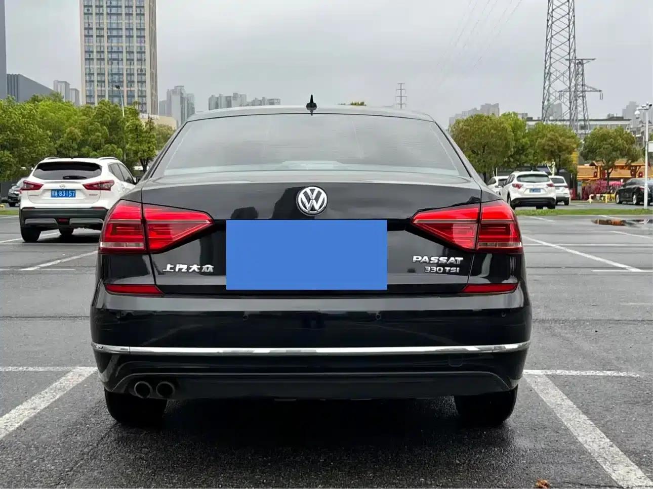 2015 Passat 1.8TSI Automatic Premium Edition — миниатюра 12