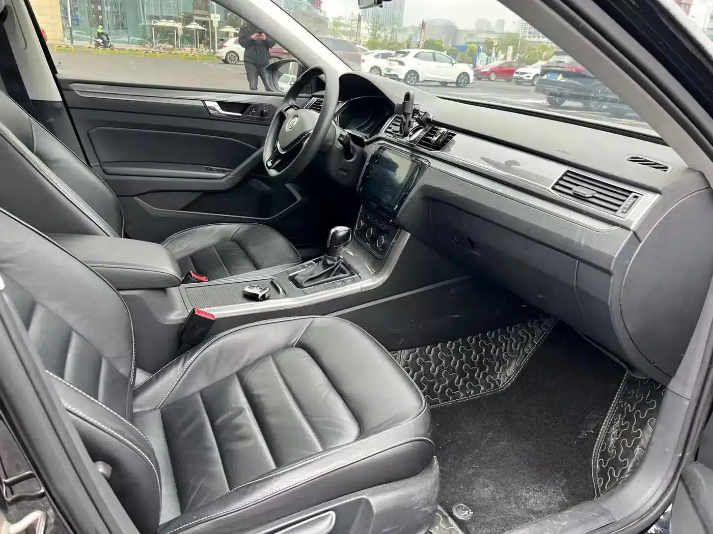 2015 Passat 1.8TSI Automatic Premium Edition — миниатюра 10