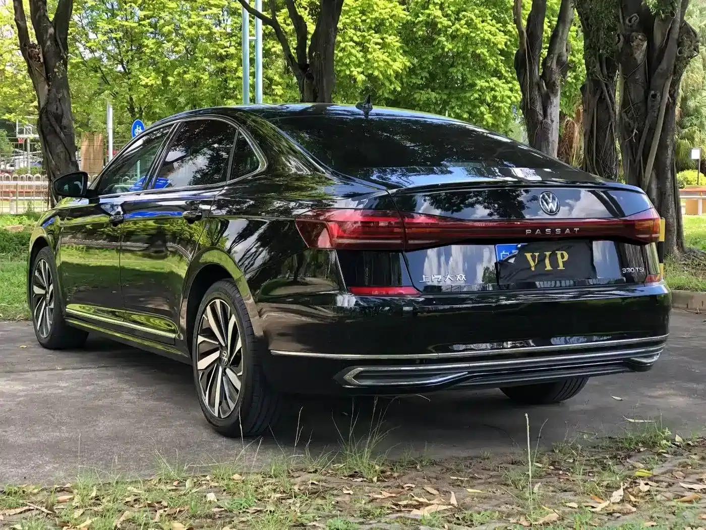 2022 Volkswagen Passat 330TSI Starry Sky Elite Edition — миниатюра 4