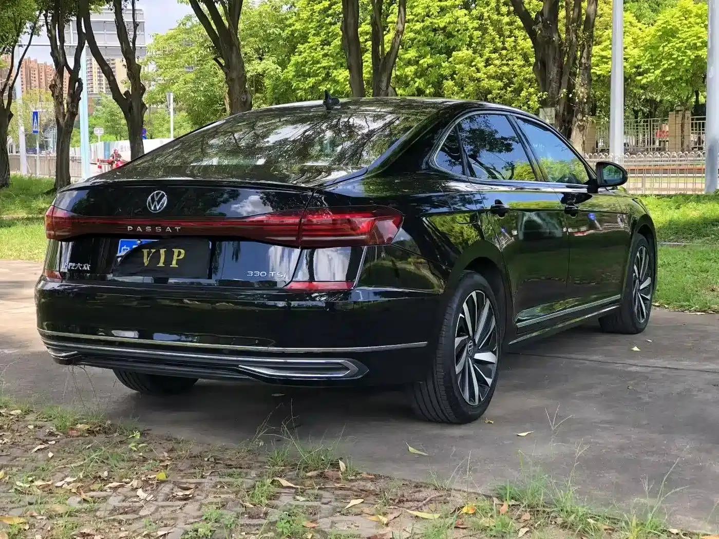 2022 Volkswagen Passat 330TSI Starry Sky Elite Edition — миниатюра 6