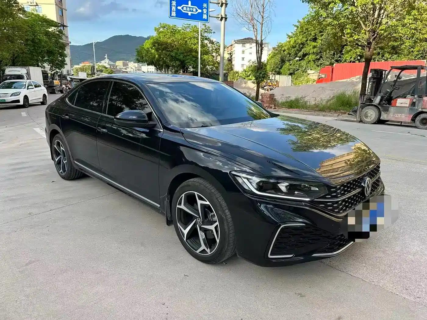 2025 Volkswagen Passat Outstanding Edition 380TSI Starry Sky Dragon Edition — миниатюра 3