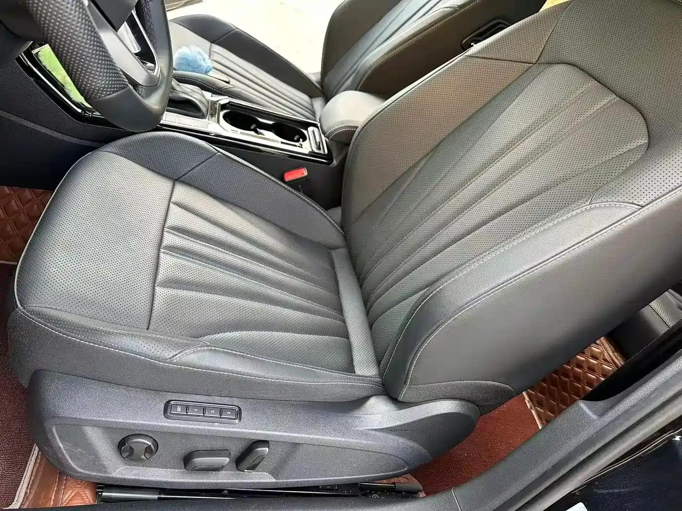 2025 Volkswagen Passat Outstanding Edition 380TSI Starry Sky Dragon Edition — миниатюра 6