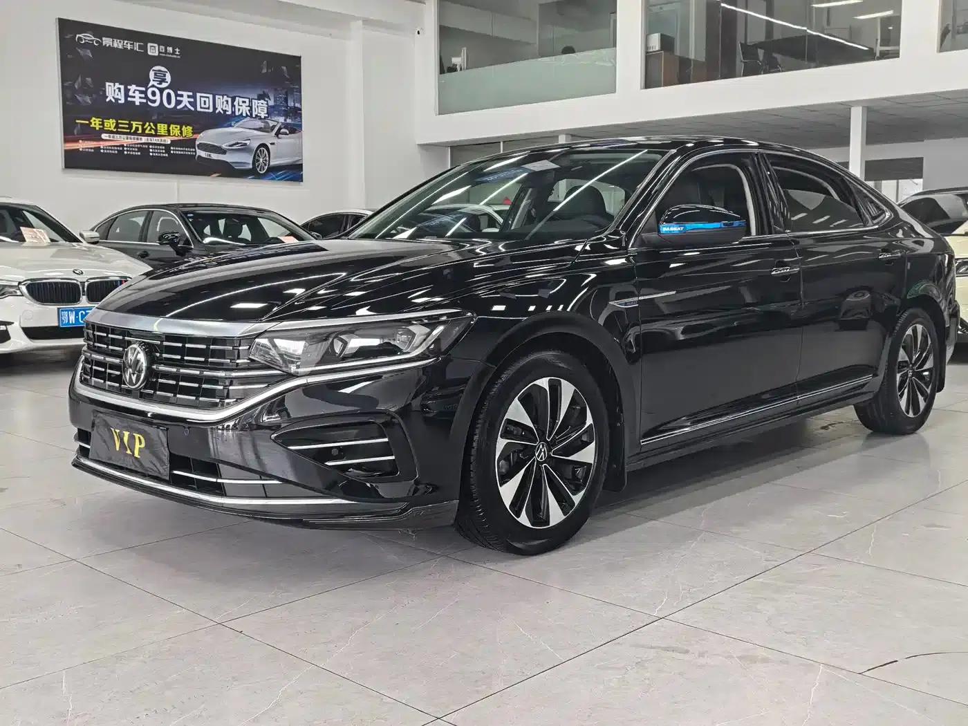 2023 Passat 280TSI Elite Edition — миниатюра 1