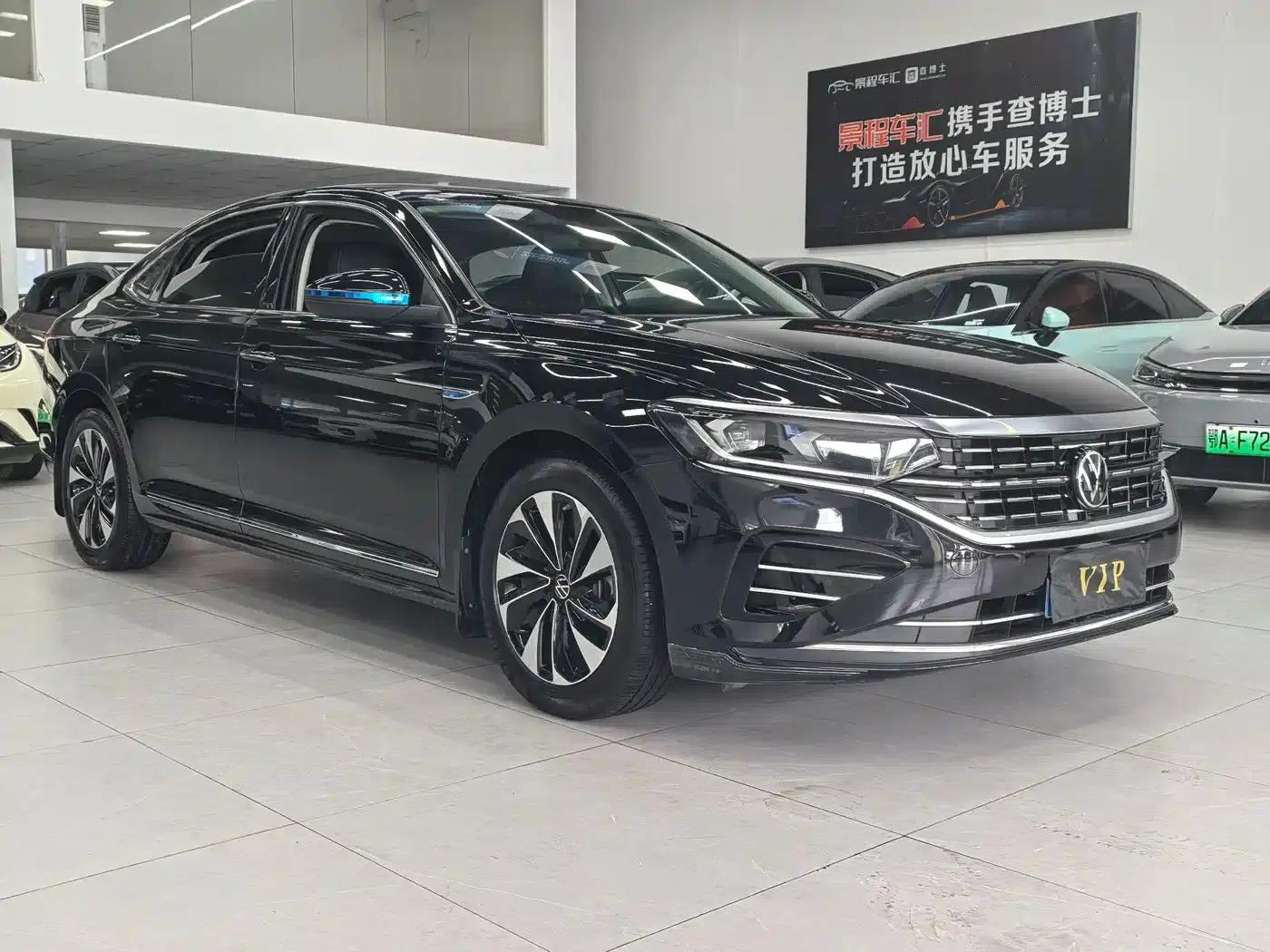 2023 Passat 280TSI Elite Edition — миниатюра 3