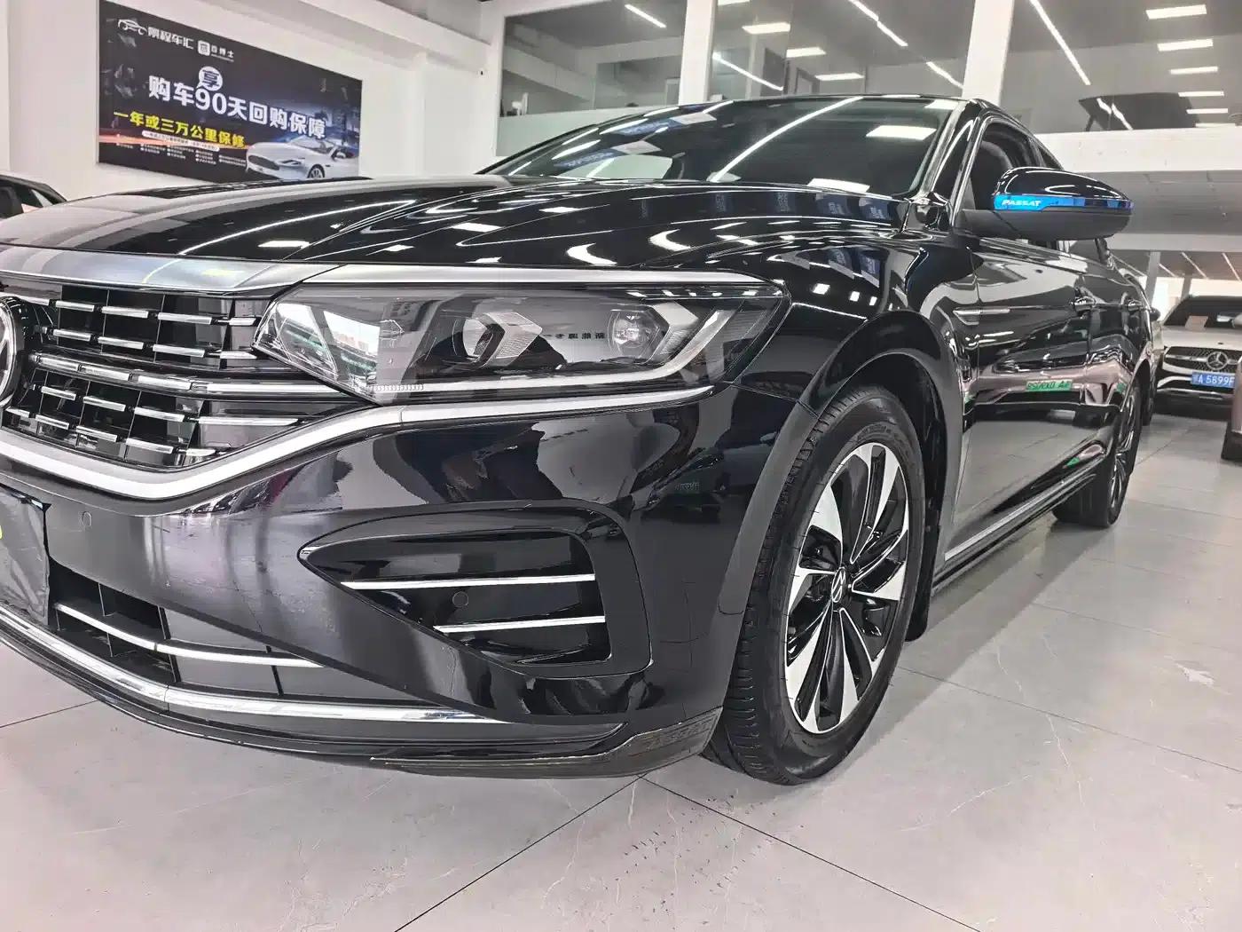 2023 Passat 280TSI Elite Edition — миниатюра 4