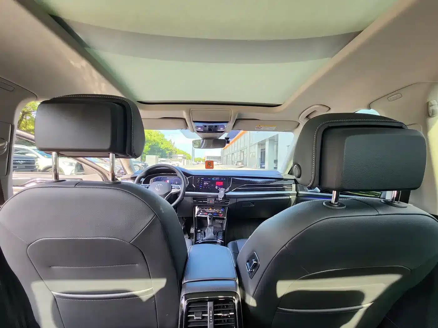 2022 Passat 330TSI Luxury Edition — миниатюра 11