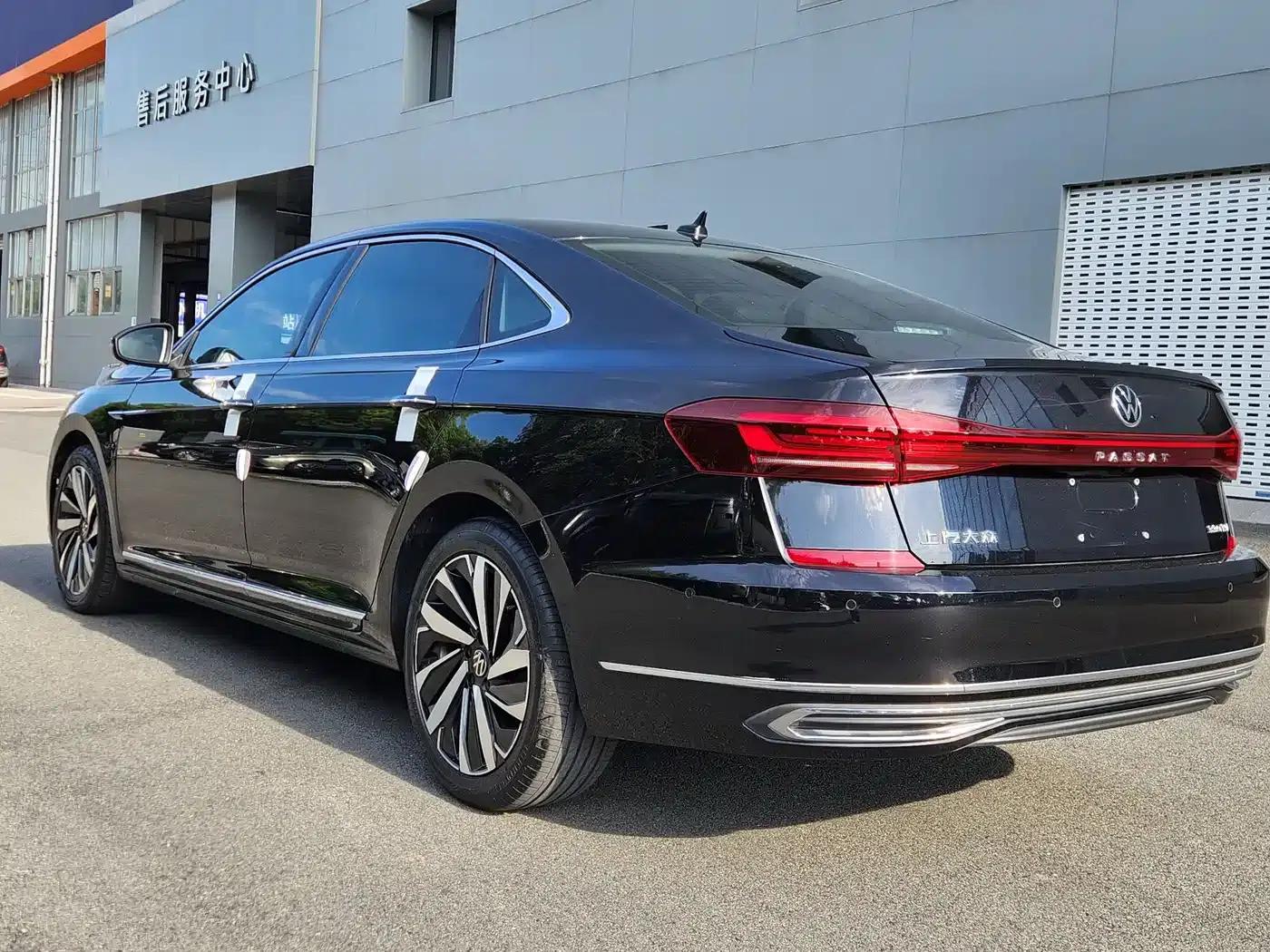2022 Passat 330TSI Luxury Edition — миниатюра 15