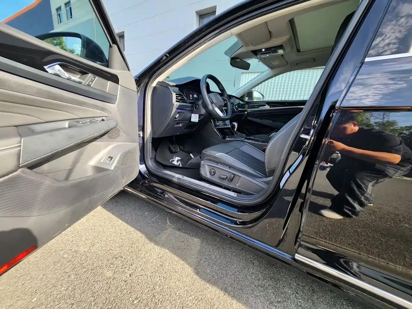 2022 Passat 330TSI Luxury Edition — миниатюра 4