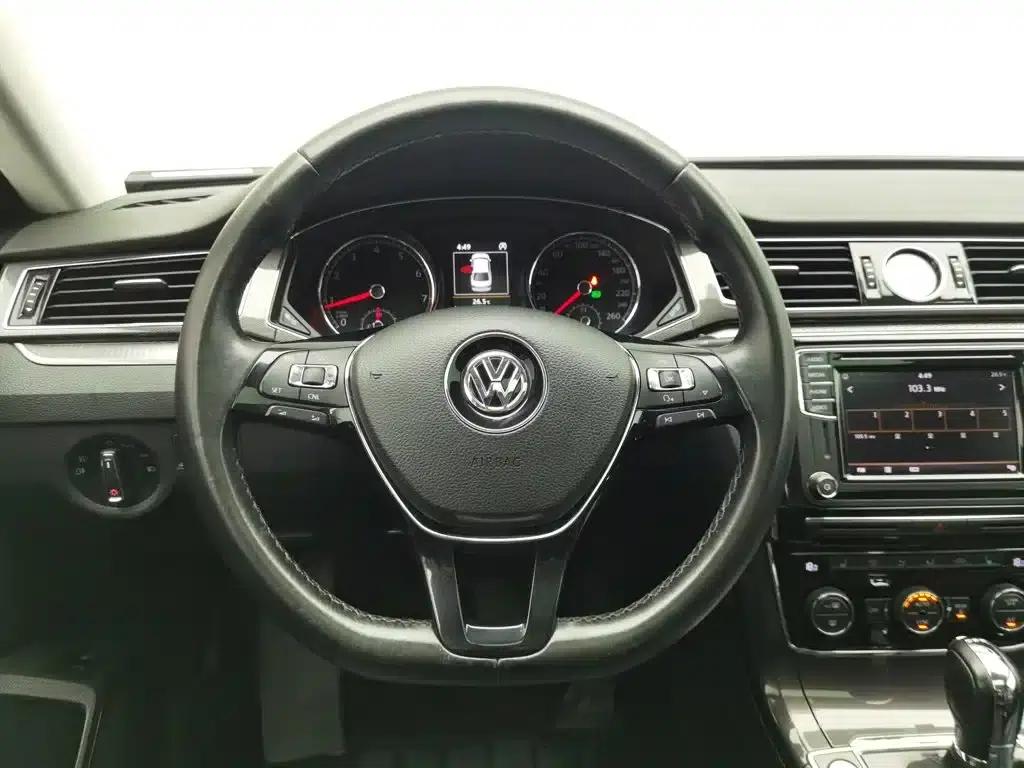2017 Passat 330TSI DSG Royal Edition — миниатюра 11
