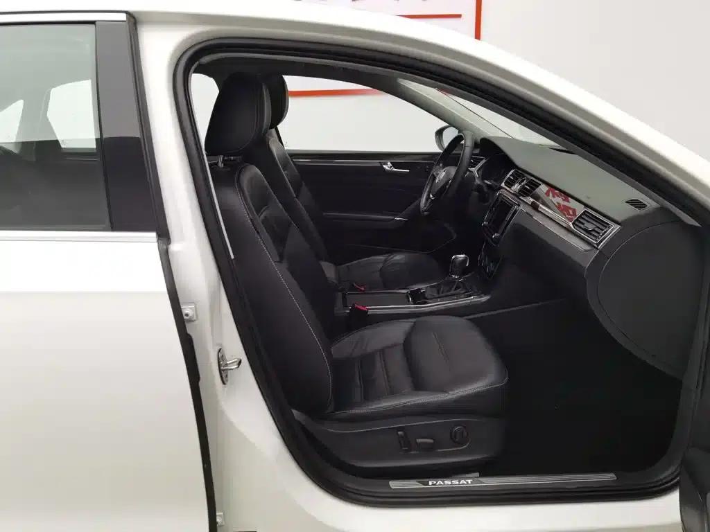 2017 Passat 330TSI DSG Royal Edition — миниатюра 23