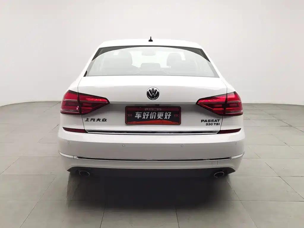 2017 Passat 330TSI DSG Royal Edition — миниатюра 4