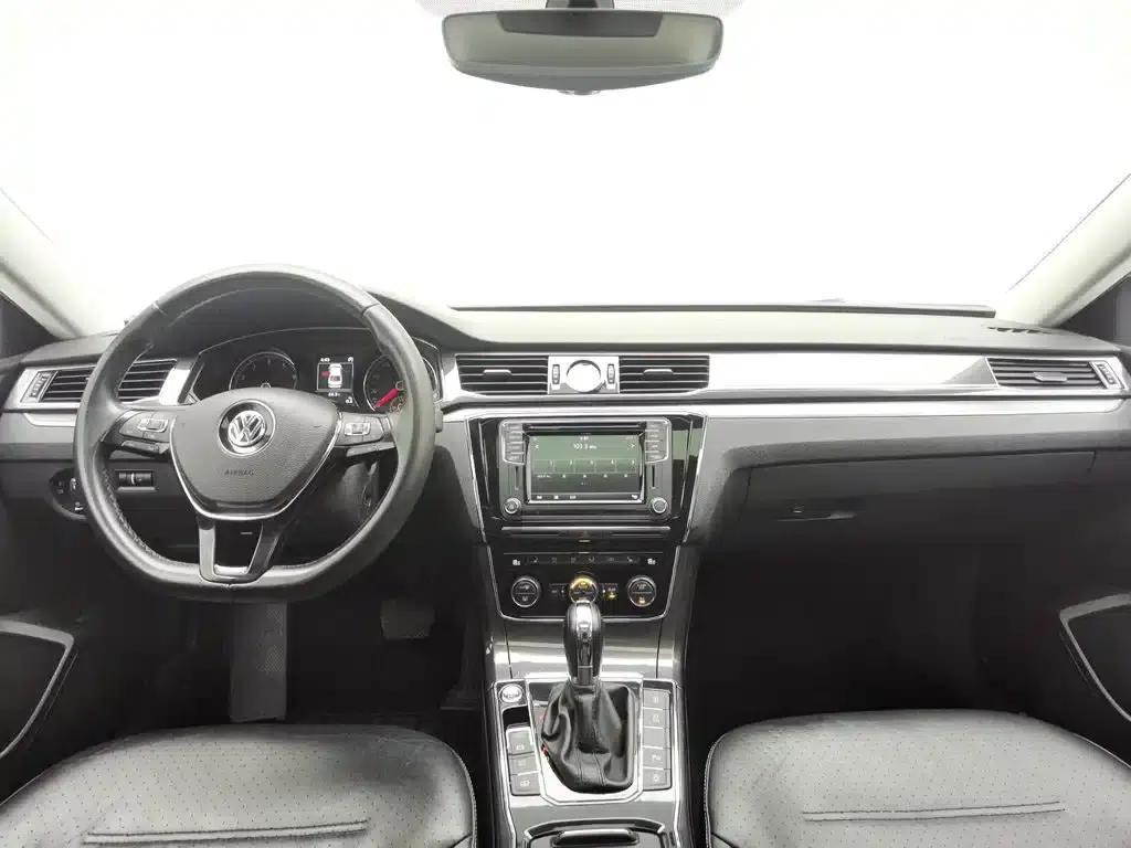 2017 Passat 330TSI DSG Royal Edition — миниатюра 5