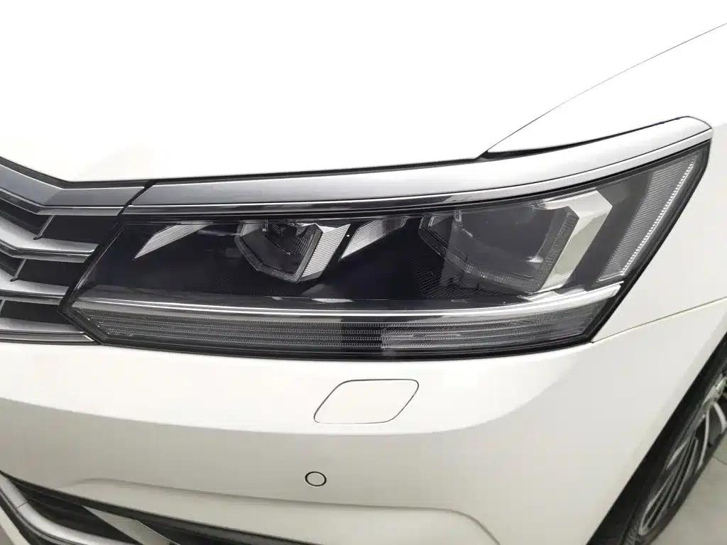 2017 Passat 330TSI DSG Royal Edition — миниатюра 7