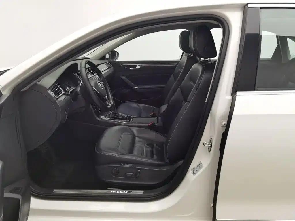 2017 Passat 330TSI DSG Royal Edition — миниатюра 10