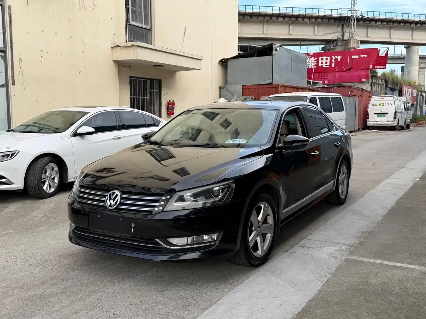 2014 Passat 1.8TSI DSG Royal Edition — миниатюра 2