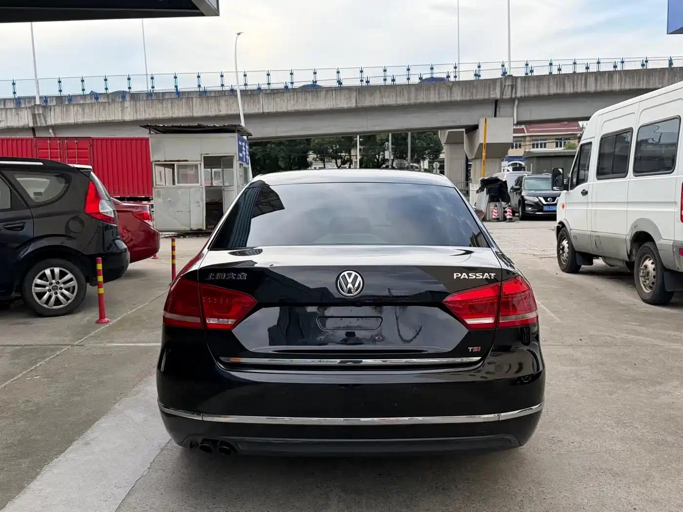 2014 Passat 1.8TSI DSG Royal Edition — миниатюра 4