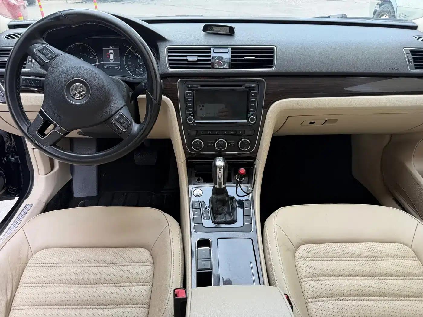 2014 Passat 1.8TSI DSG Royal Edition — миниатюра 7