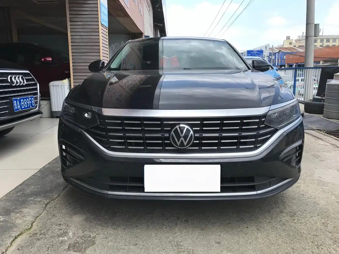 2022 Volkswagen Passat 330TSI Elite Edition — миниатюра 2