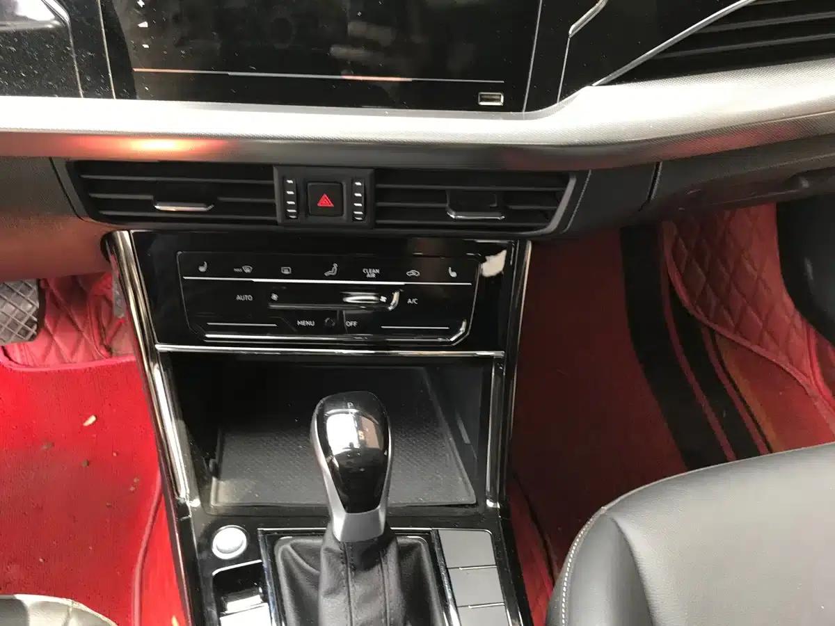 2022 Volkswagen Passat 330TSI Elite Edition — миниатюра 12